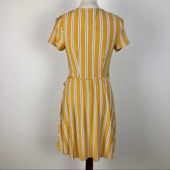 Xtraordinary Wrap Midi Dress - Picture 4 of 7